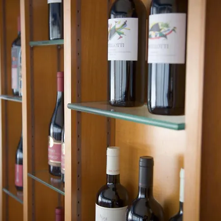 Senb 4* סניגליה