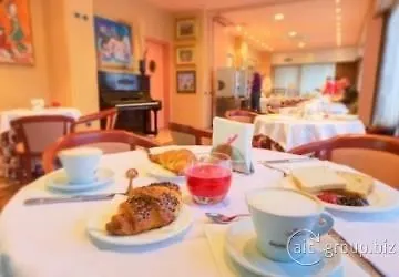 מלון Senb סניגליה