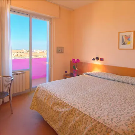 Hotel Senb 4*